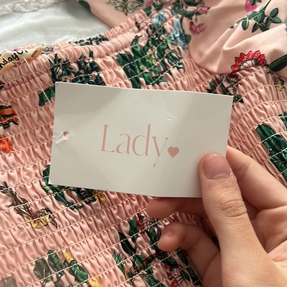 LADY🩷 LONG PINK AND GREEN FLORAL DRESS (SIZE: L) - Picture 3 of 4